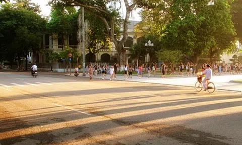 Dự báo thời tiết 27/8: Hà Nội nắng nóng 36 độ C, chiều tối có mưa